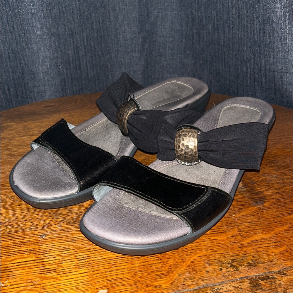Naot Pinotage Black Double Strap Slide Wedge Sandal EU 38 US 7